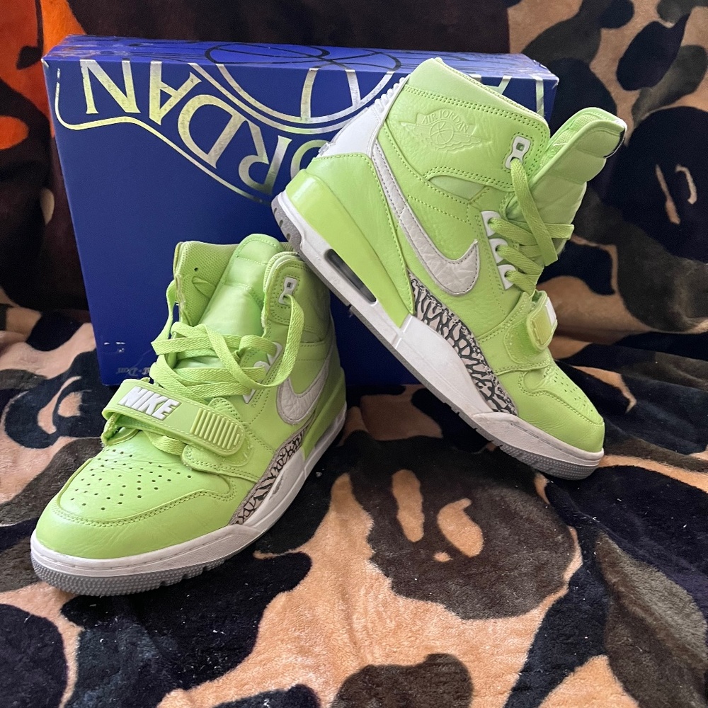 Air Jordan legacy 312 just don Ghost Green